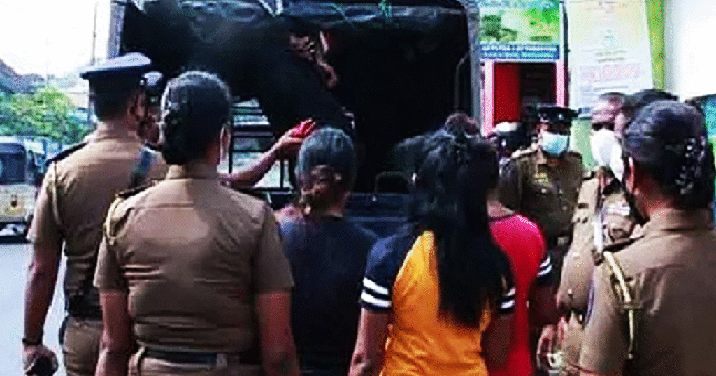 ඉගෙන ගන්න සල්ලි හොයන්න උසස් අධ්‍යාපනය ලබන සිසුවියෝ 14ක් කරපු වැඩේ.