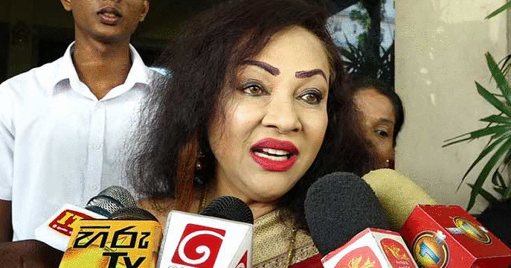 ළමයි මහ මග දාන්න එපා..! අපිට දෙන්න, ඇමති ගීතා කියයි.